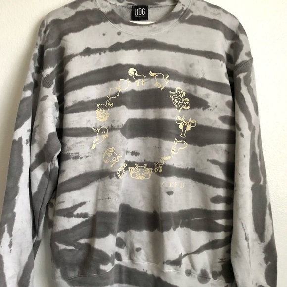 NWT Urban Outfitters BDG Grey Tie Dye Zodiac Sacred Symbol Sweatshirt Sz Small - Picture 2 of 10